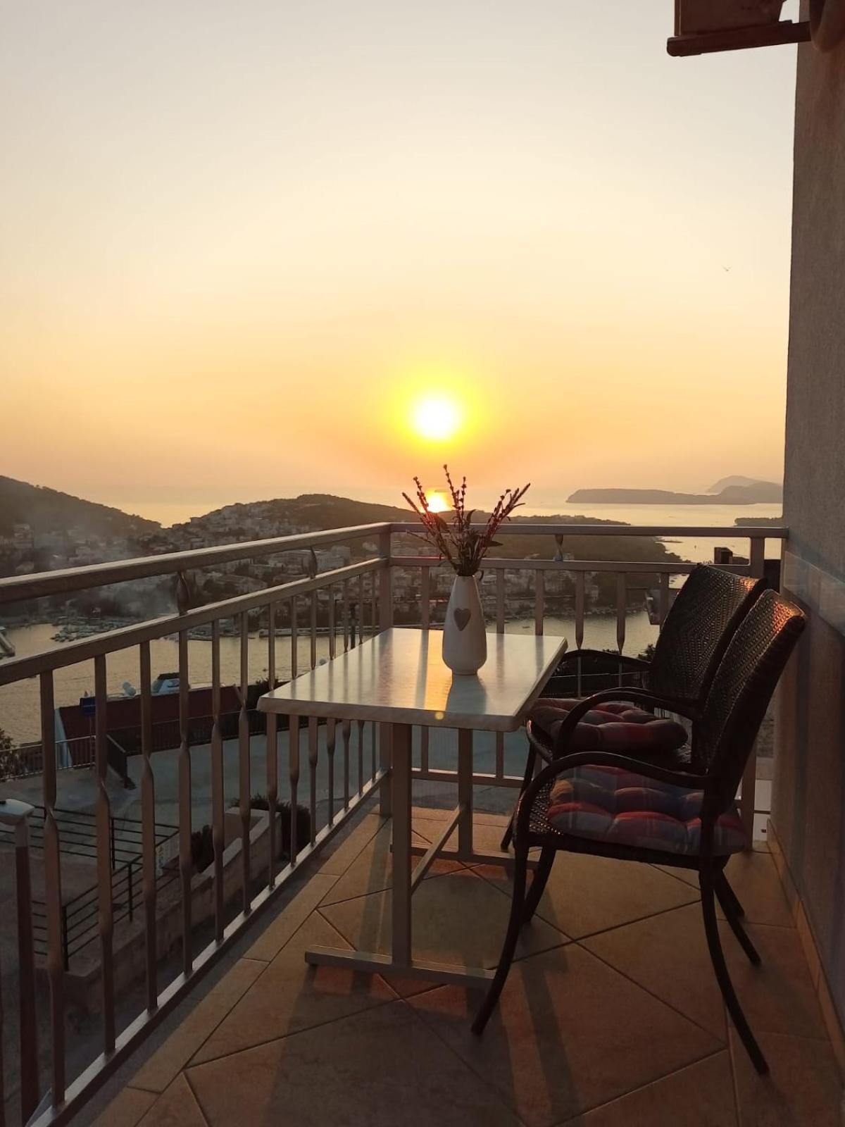 Sea View Apartment Nuncijata Dubrovnik Buitenkant foto